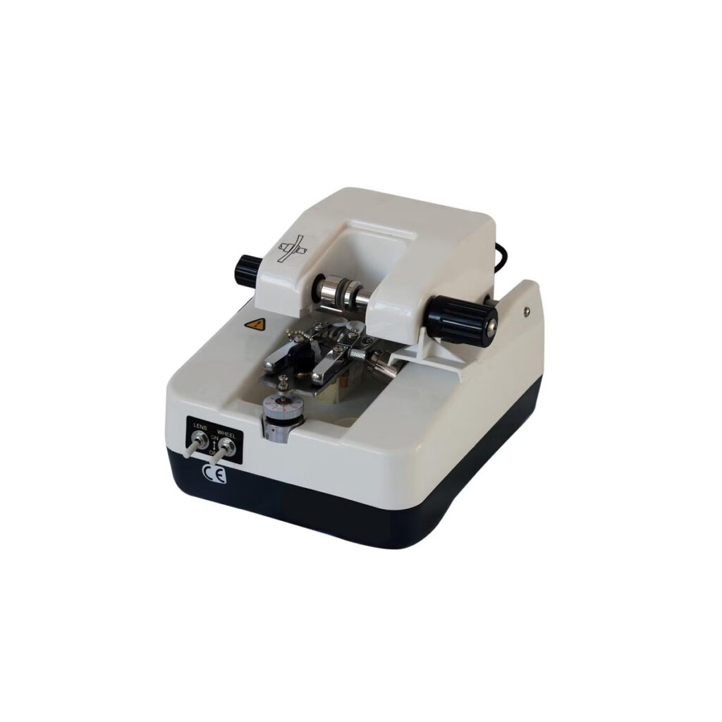 Automatinis griovelio pjovimo įrenginys optikoms